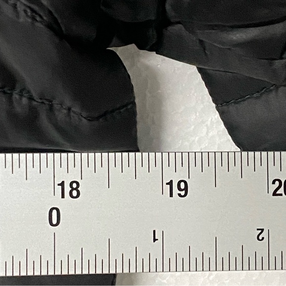 The North Face Quilted Jacket Small Black Full Zip Theroball Mock Neck - Picture 11 of 11